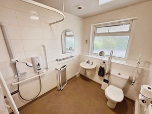 Wet room- click for photo gallery
